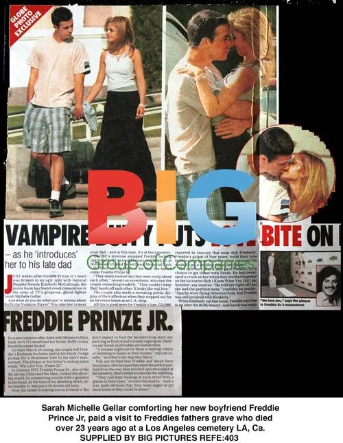 Sarah Michelle Gellar comforts Freddie Prince Jr. at father's grave