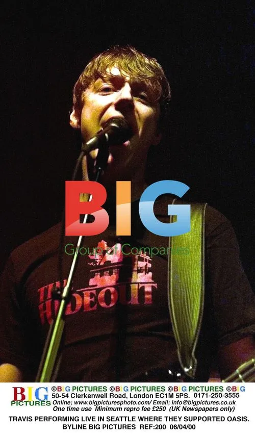 Travis Performs in Seattle with Oasis