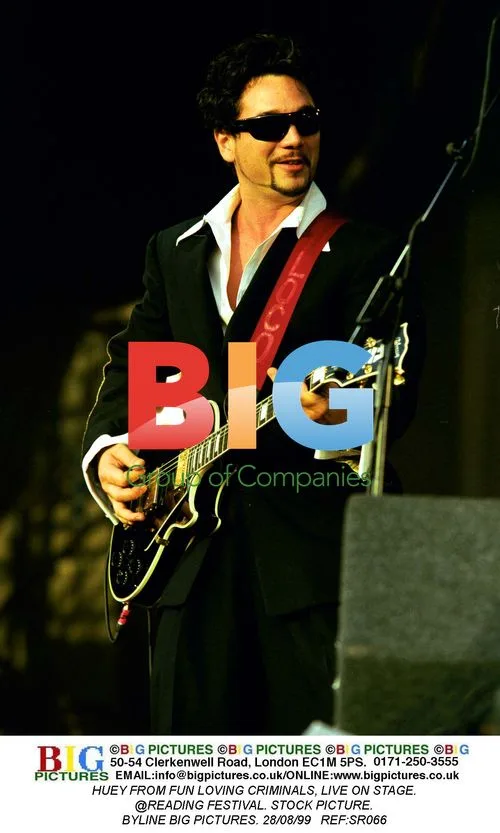 Huey from Fun Loving Criminals at Reading Festival