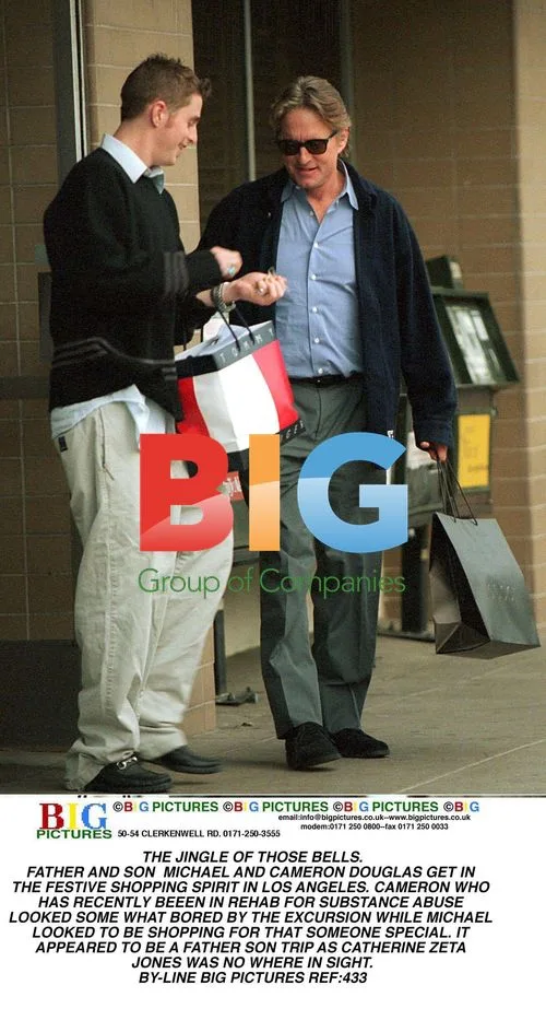 Michael and Cameron Douglas Shopping in LA