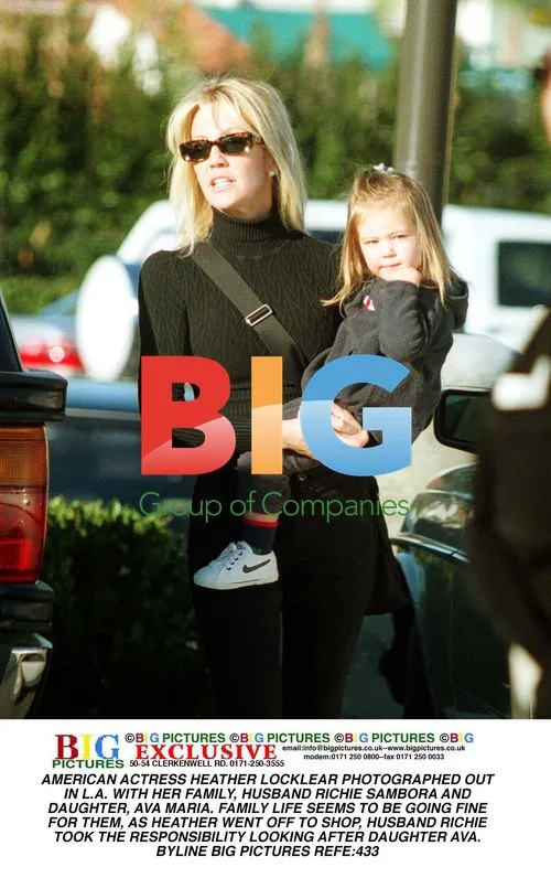 Heather Locklear Out Shopping with Family