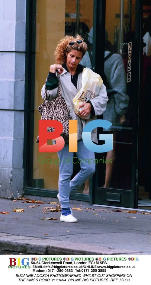 Suzanne Acosta Shopping on the Kings Road