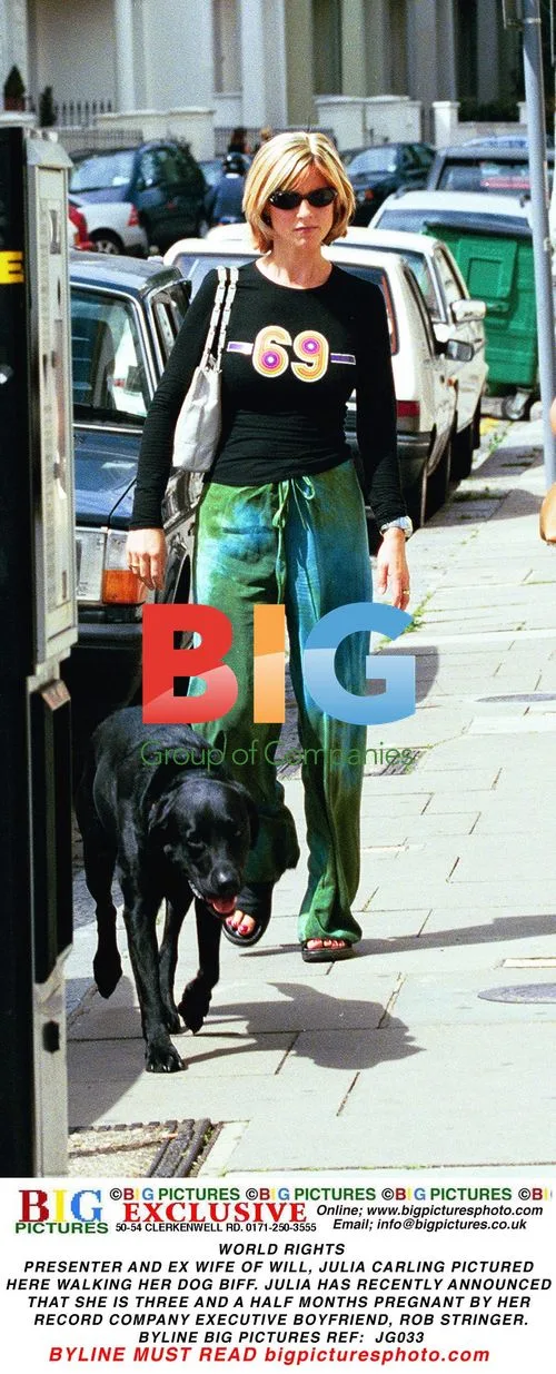 Julia Carling Walking Dog