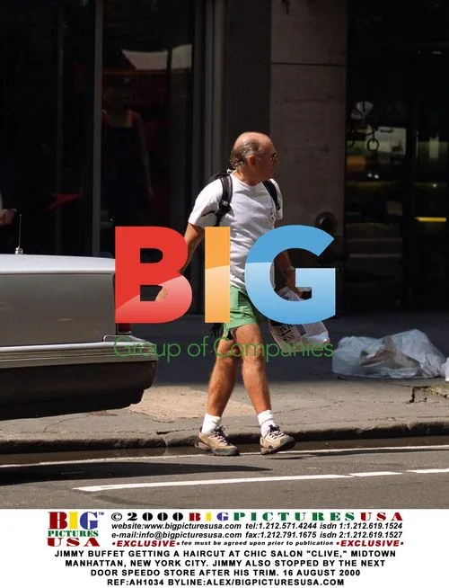 JIMMY BUFFET Gets Haircut in Manhattan