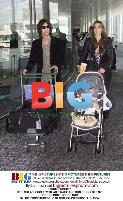 Richard Ashcroft Departs for France with Family