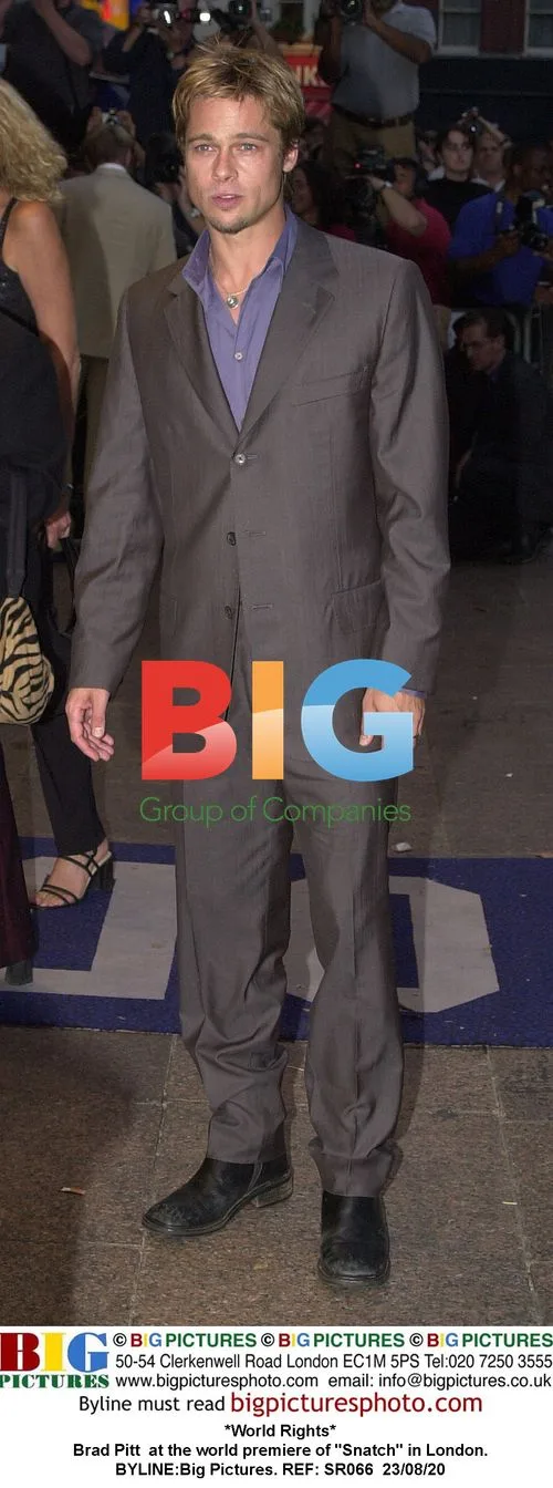 Brad Pitt at "Snatch" world premiere