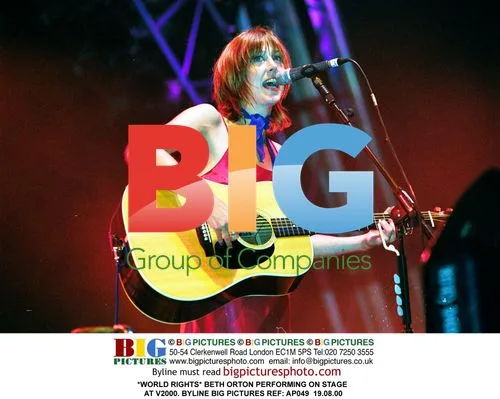 Beth Orton Performing at V2000
