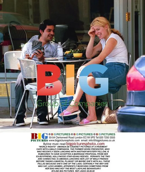 Amanda de Cadenet Lunching with Male Companion