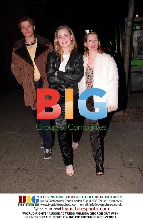 Melissa George out with friends