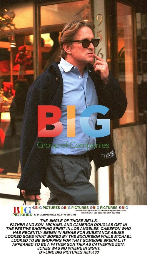 Michael and Cameron Douglas Shopping