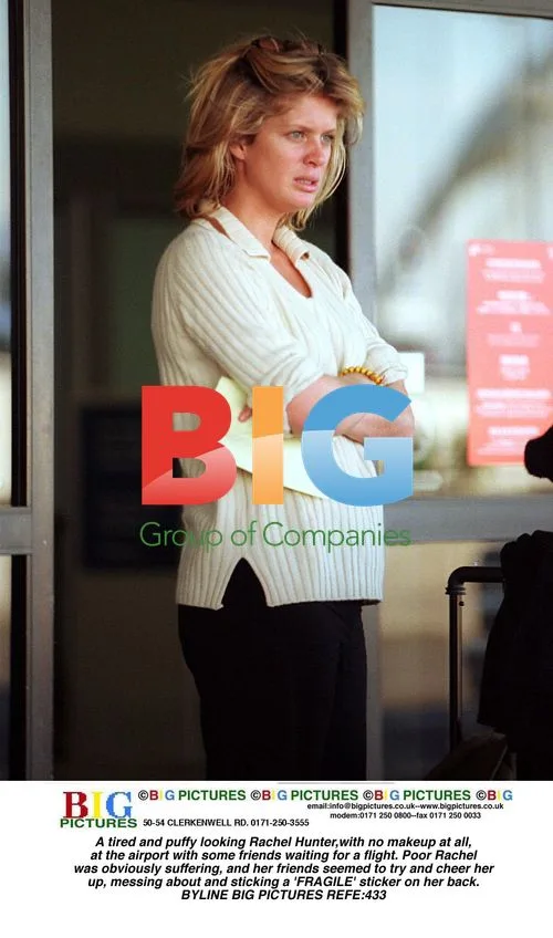 Rachel Hunter at Airport with Friends