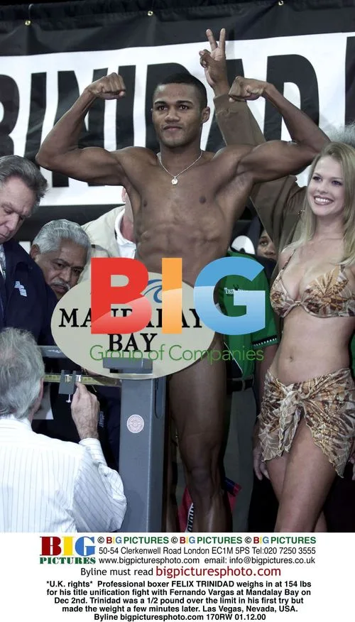 Felix Trinidad weighs in for title fight