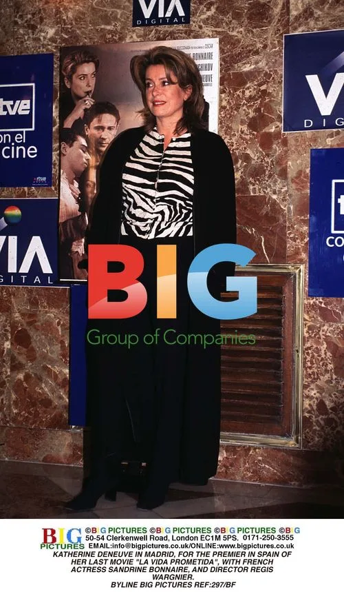 Katherine Deneuve at La Vida Prometida Premiere