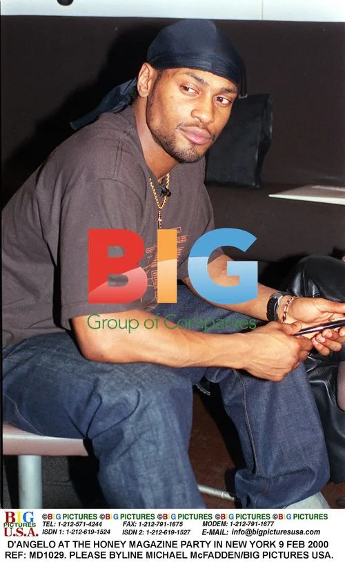 D'ANGELO at Honey Magazine Party