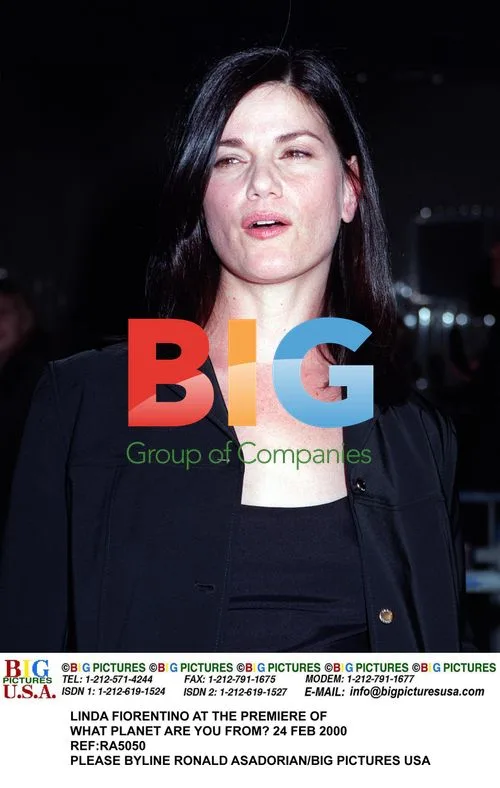 Linda Fiorentino at "What Planet Are You From?" premiere