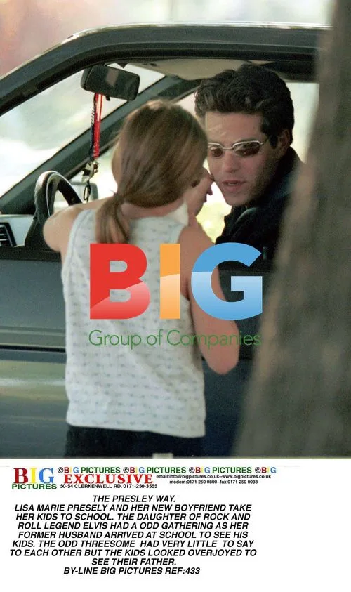 Lisa Marie Presley and new boyfriend take kids to school