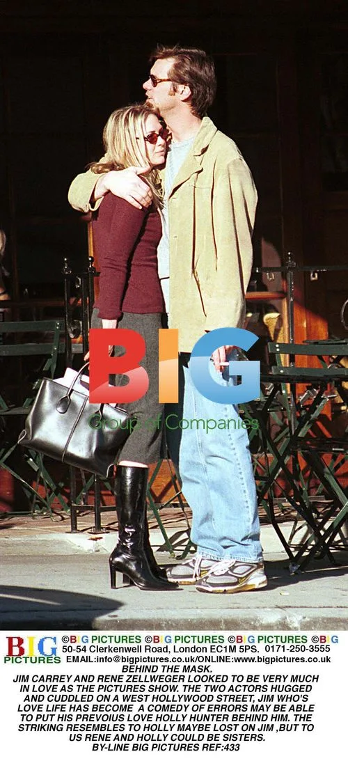 Jim Carrey and Rene Zellweger Embrace