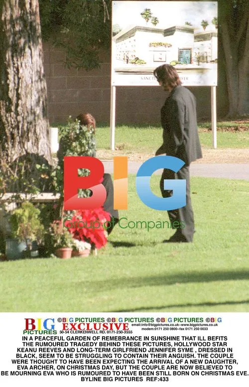 Keanu Reeves and Jennifer Syme Mourning