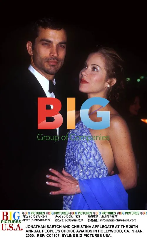 Jonathan Saetch and Christina Applegate at People's Choice Awards