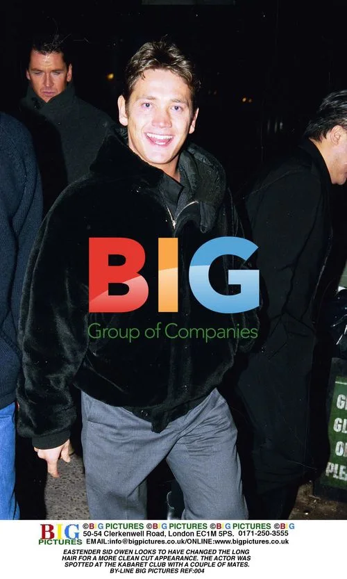Sid Owen Spotted with Friends
