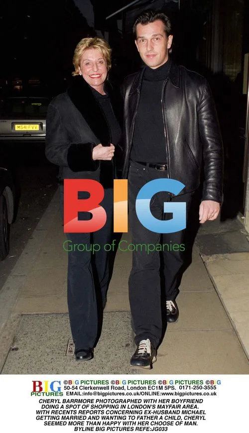 Cheryl Barrymore Shopping with Boyfriend