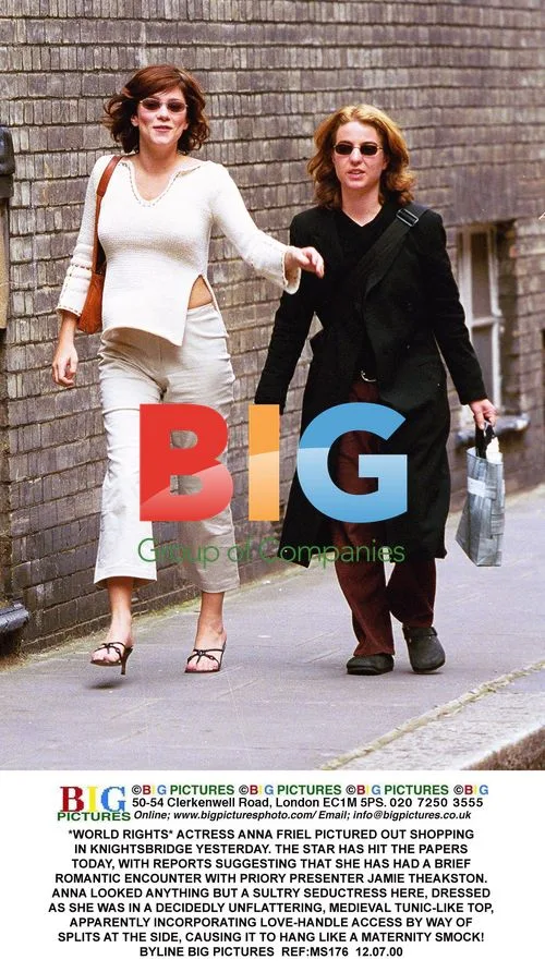 Anna Friel Seen Shopping in Knightsbridge