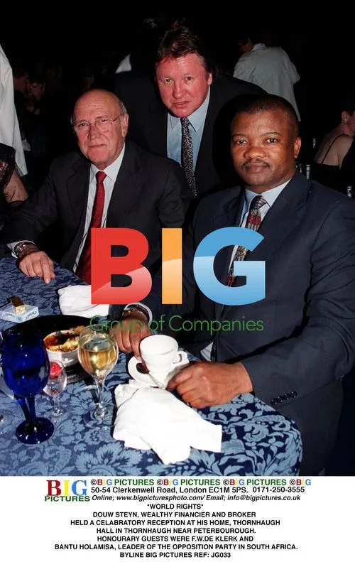 Wealthy financier hosts celebratory reception