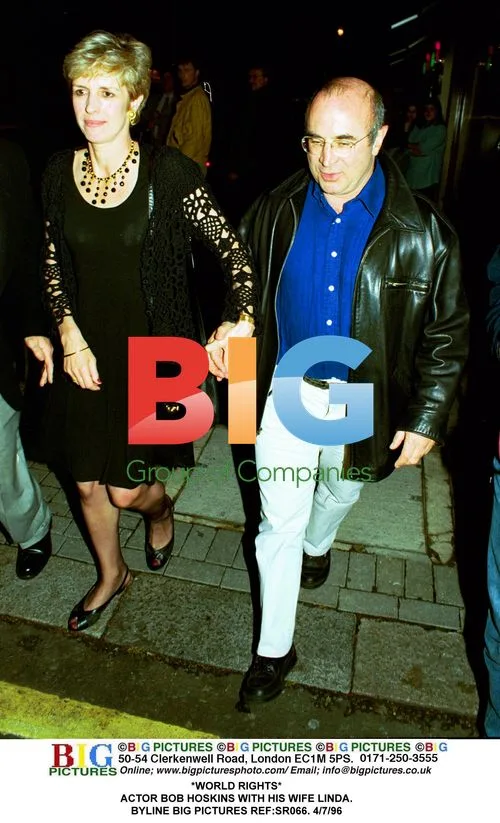 Bob Hoskins and wife Linda