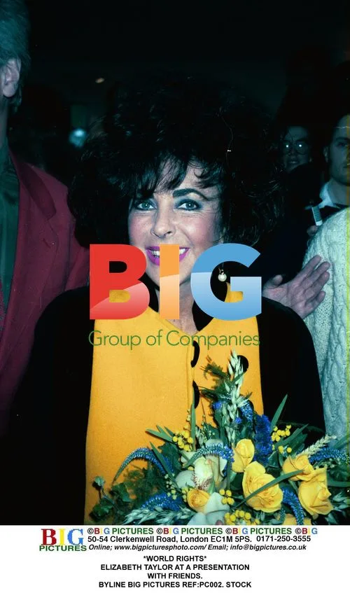 Elizabeth Taylor at Presentation with Friends