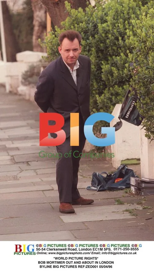 Bob Mortimer Out and About in London