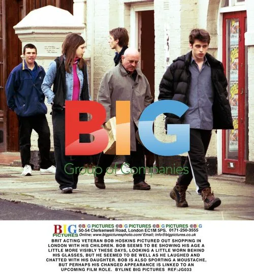 Bob Hoskins Seen Shopping with Children