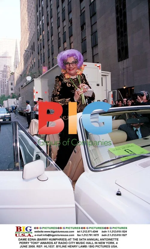 Dame Edna at 54th Annual Tony Awards