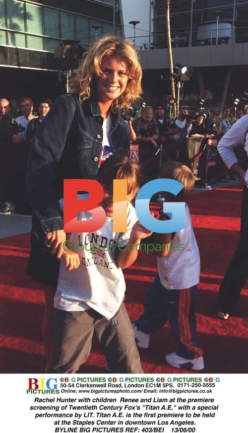 Rachel Hunter and children at Titan A.E. premiere