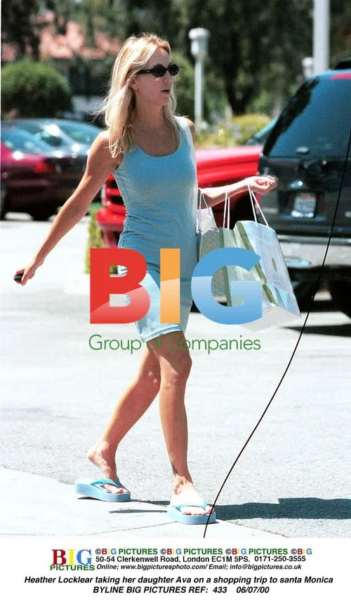 Heather Locklear and daughter Ava shopping