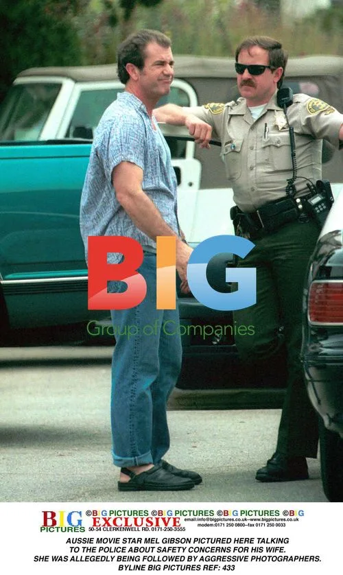 Mel Gibson Talks to Police About Photographer Concerns