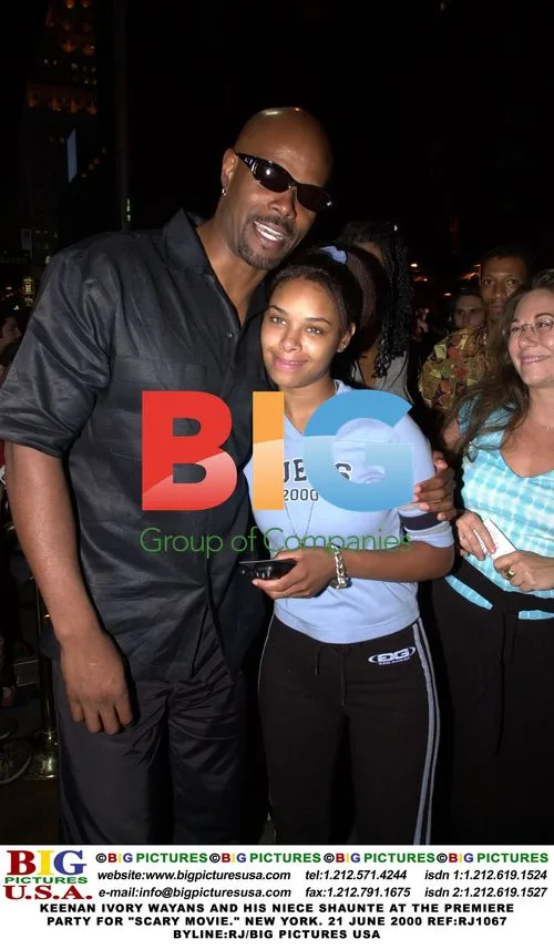 Keenan Ivory Wayans & Niece Shaunte at "Scary Movie" Premiere