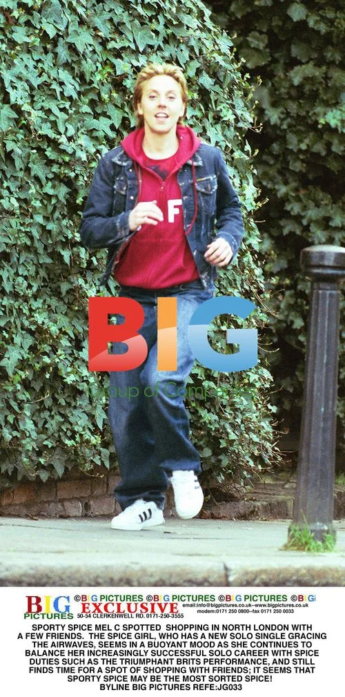 Mel C Spotted Shopping in North London