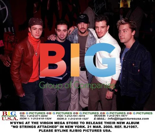 N'SYNC Releases 'No Strings Attached' Album