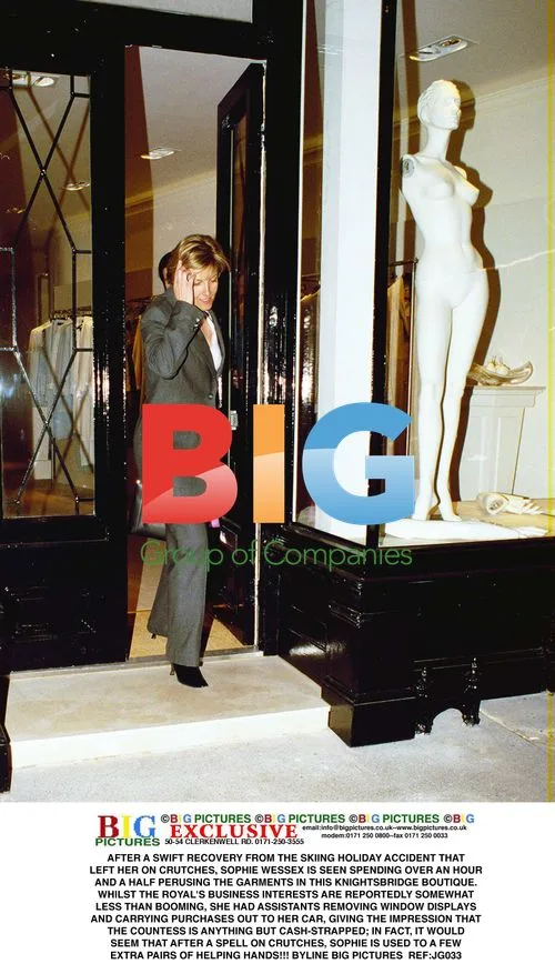 Countess Wessex Shopping in Knightsbridge