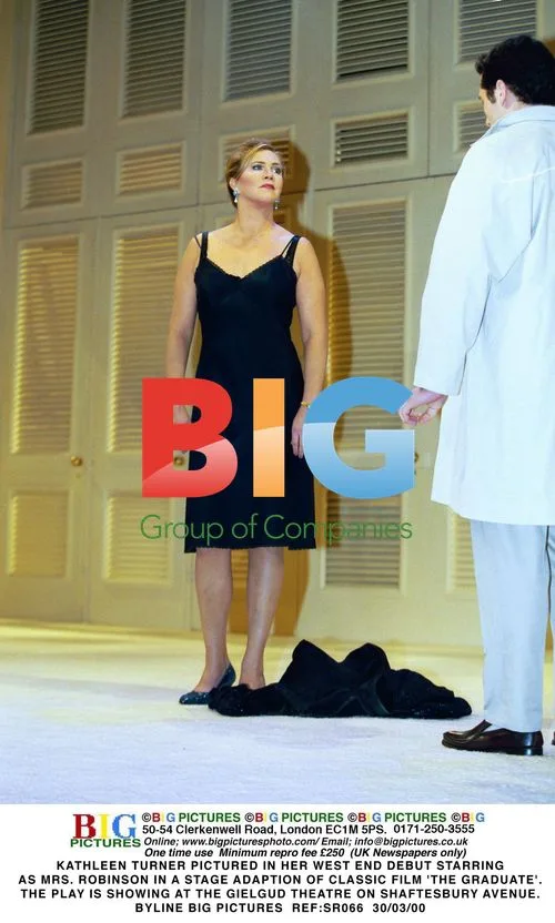 KATHLEEN TURNER in West End Debut as Mrs. Robinson