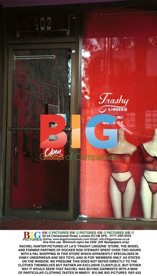 Rachel Hunter Visits 'Trashy Lingerie' Store