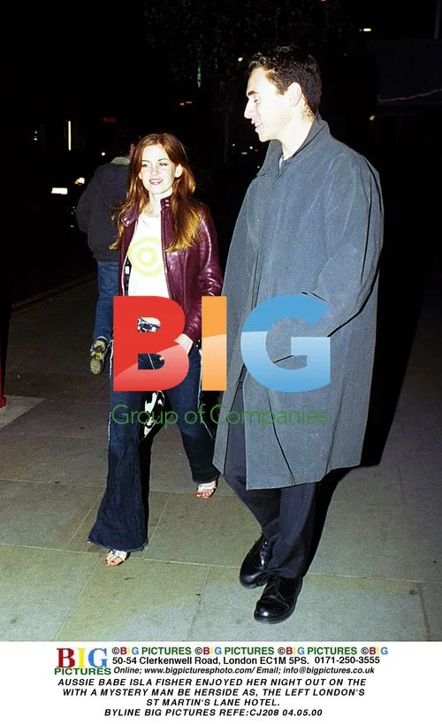 Isla Fisher Spotted with Mystery Man