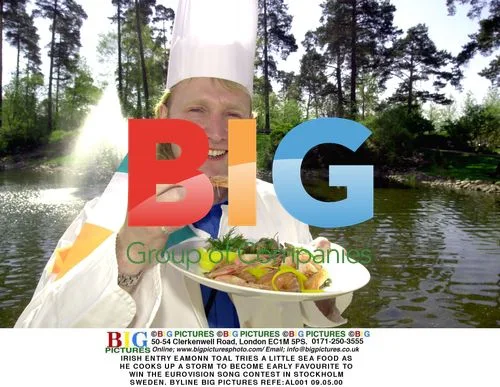 Eamonn Toal Tries Seafood at Eurovision