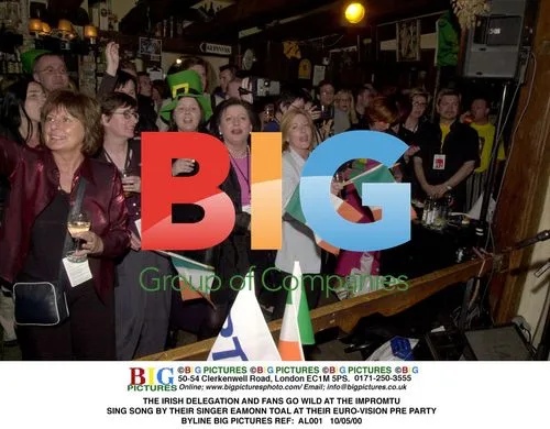 Irish Delegation Sings at Eurovision Pre-Party