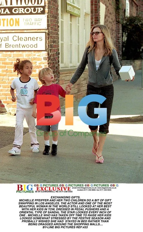 Michelle Pfeiffer Gift-Swapping in LA