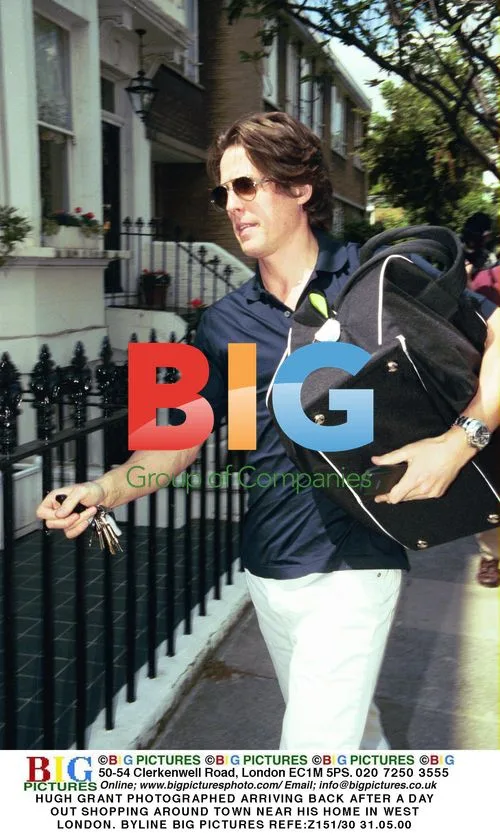 Hugh Grant Shopping in London