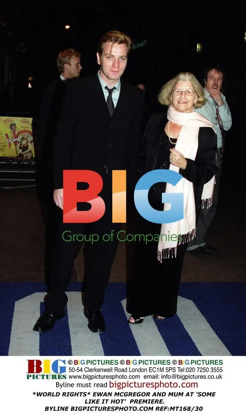 Ewan McGregor and Mother at Premiere