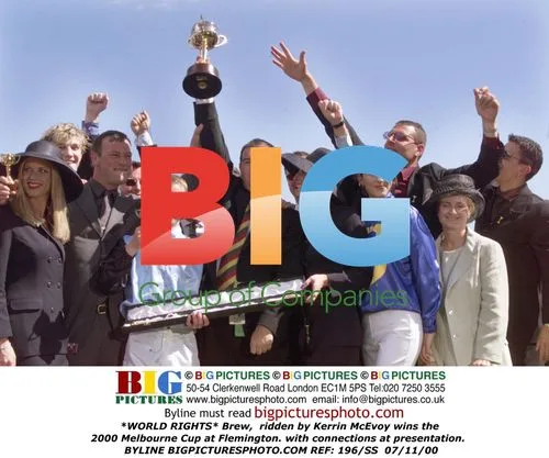 Brew wins 2000 Melbourne Cup