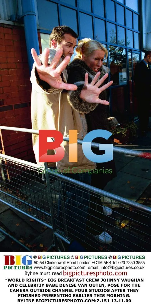 BIG BREAKFAST CREW JOHNNY VAUGHAN AND DENISE VAN OUTEN
