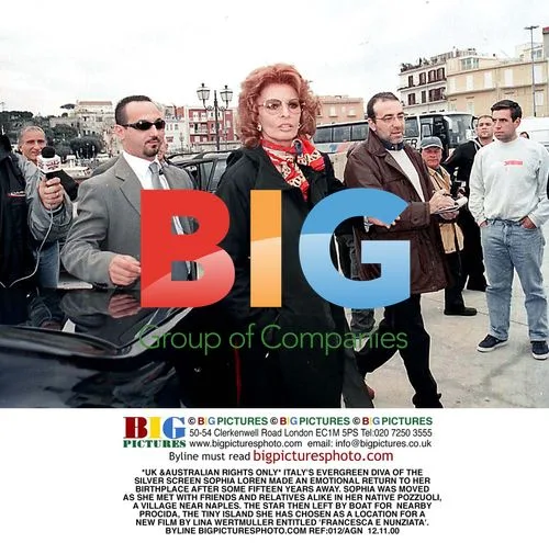 Sophia Loren Returns to Hometown